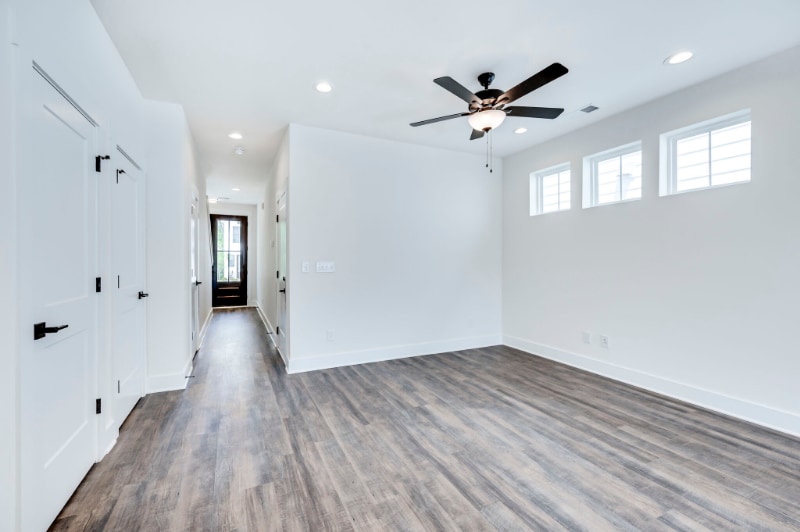 Building Photo - 518 Taffy Wy