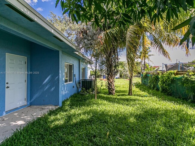 Building Photo - 1468 NW 51st St