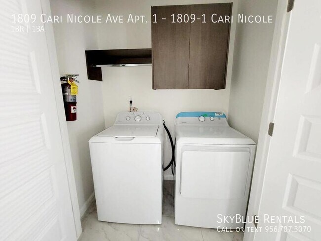 Building Photo - 1809 Cari Nicole Ave