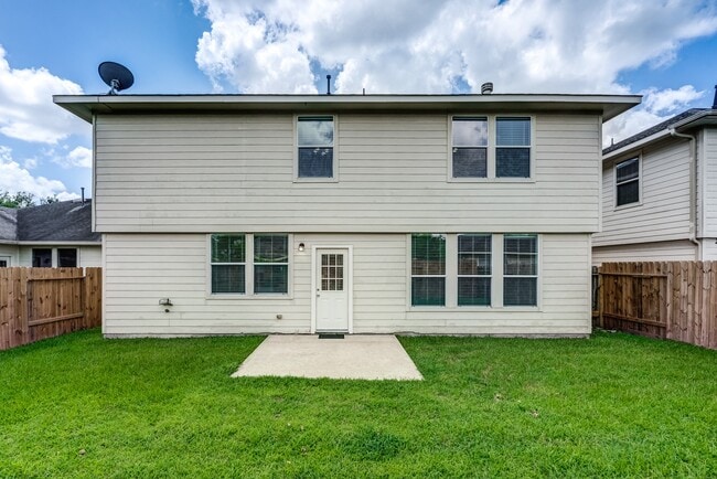 Building Photo - 16906 Shoal Park Dr