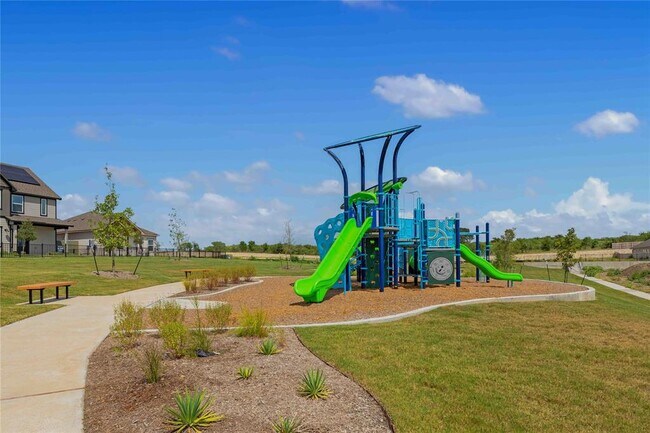 Building Photo - 16900 Adoro Dr