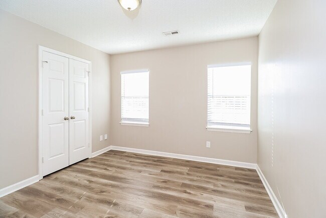 Building Photo - 9817 Ashley Farm Dr