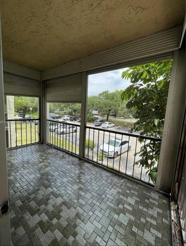 Building Photo - 3360 Spanish Moss Terrace