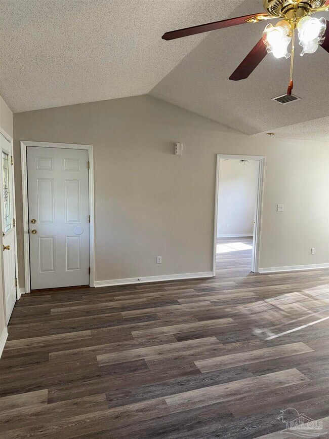 Building Photo - 7228 Bogey Ln