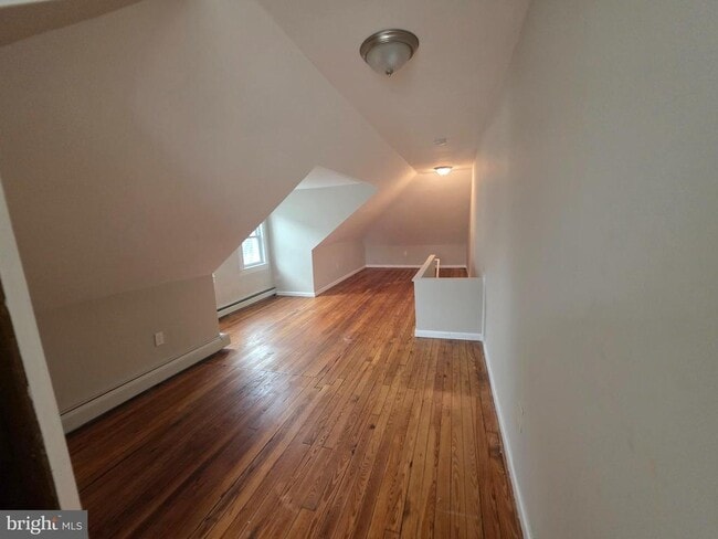 Building Photo - 331 Ellis Ave