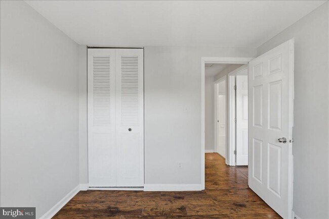 Building Photo - 1490 Autumn Ridge Cir