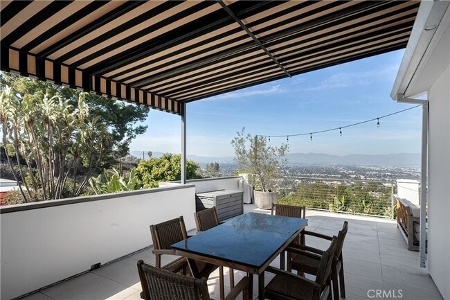 Building Photo - 3642 Alta Mesa Dr