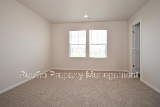 Building Photo - 2269 Livesay Ln