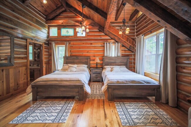 Building Photo - 195 Black Bear Dr