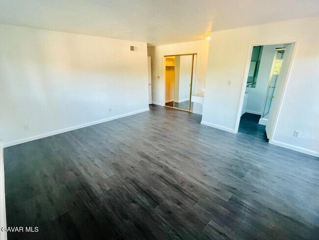 Building Photo - 17208 Braxton St