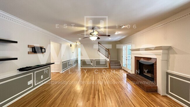 Building Photo - 4 Bedroom, 4.5 Bath Home in Heart of Hoover