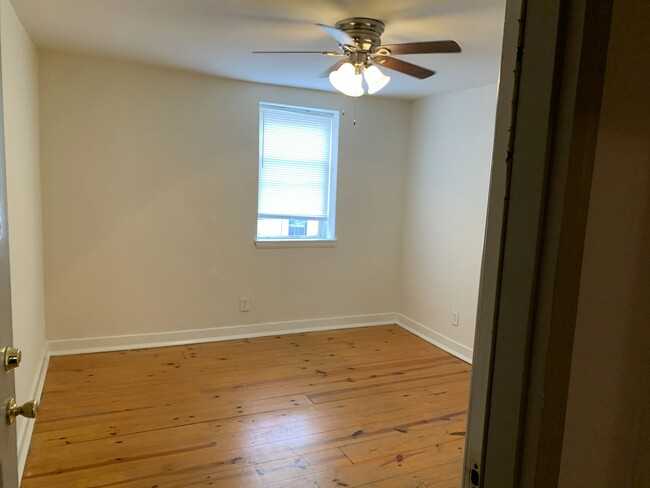 Building Photo - 2538 Amber St