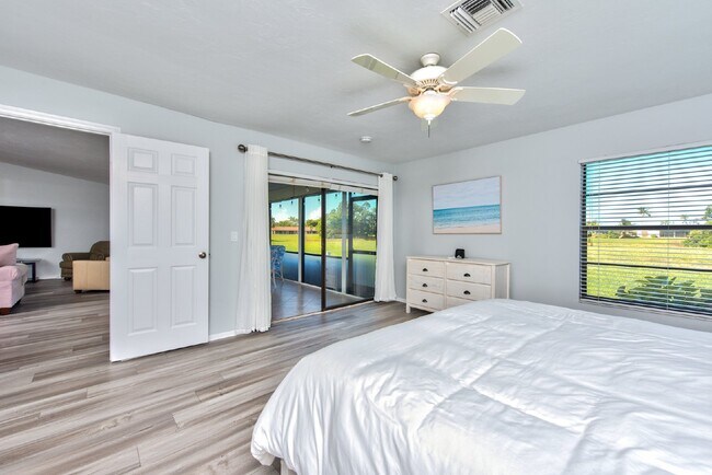 Building Photo - Villa close to Downtown Naples in Lakewood community