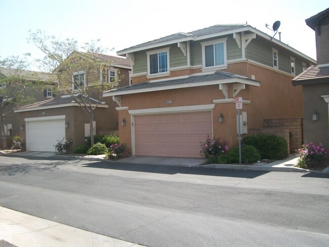 Building Photo - 38227 Lone Tree Ct