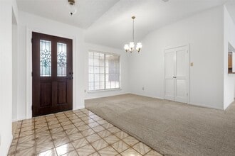 Building Photo - 25802 Chapel Ridge Ln
