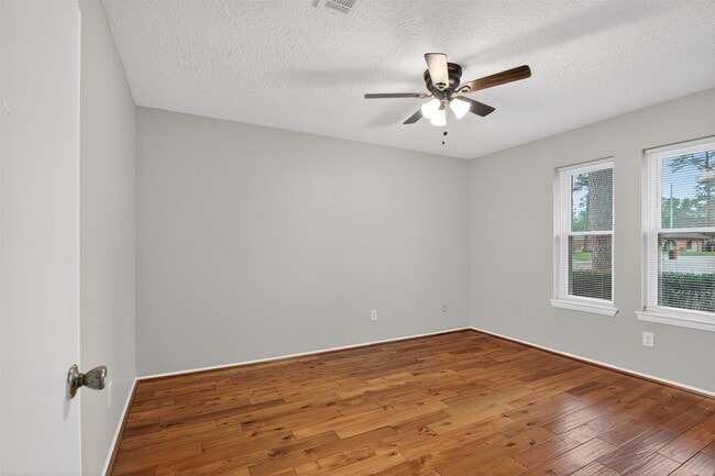 Building Photo - 9723 Halkirk St