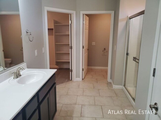 Building Photo - 12102 E Metz Dr