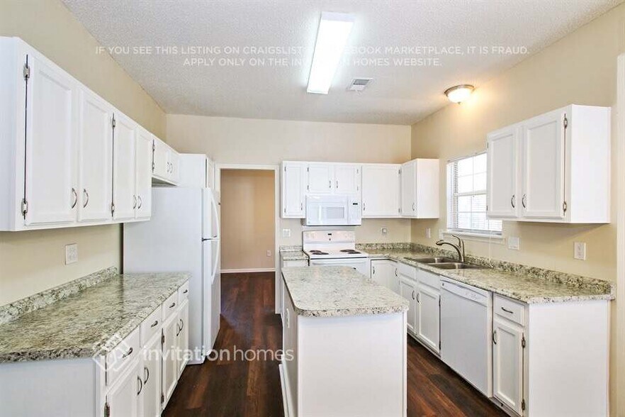 Building Photo - 7110 Reedy Creek Rd