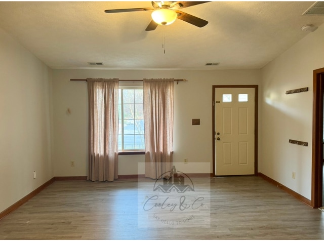 Building Photo - 2417 Sierra Dr