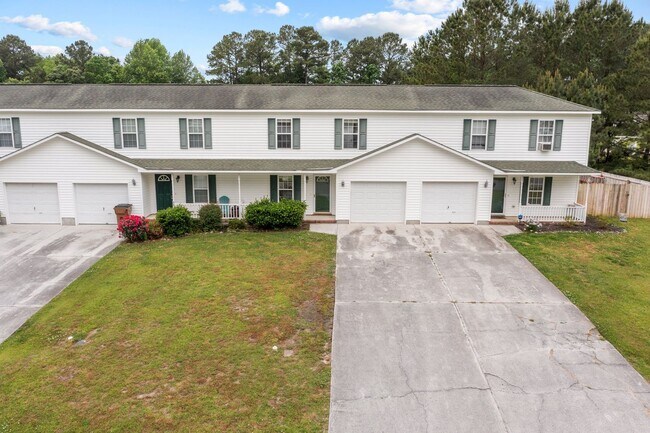 Building Photo - Welcome to Winners Circle!