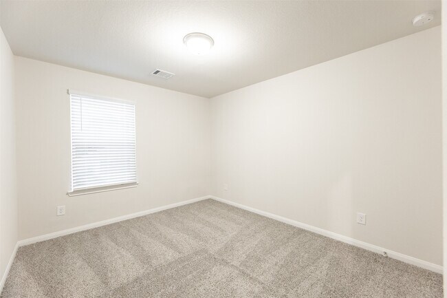 Building Photo - 13118 Everpine Trl