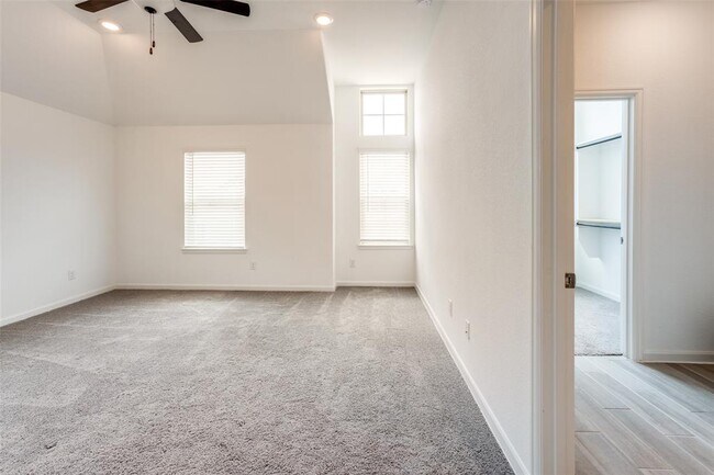 Building Photo - 1619 Ryon Falls Dr