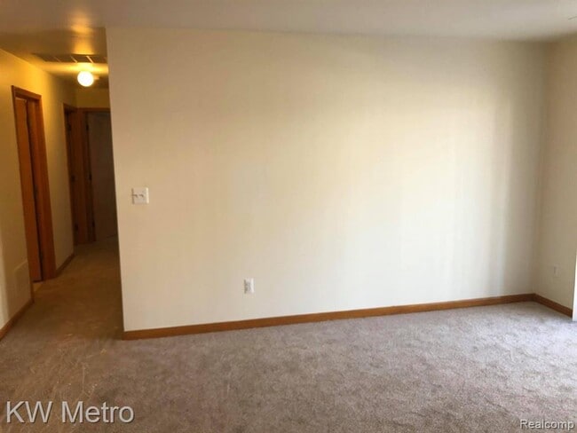 Building Photo - 24057 Wedgewood Cir