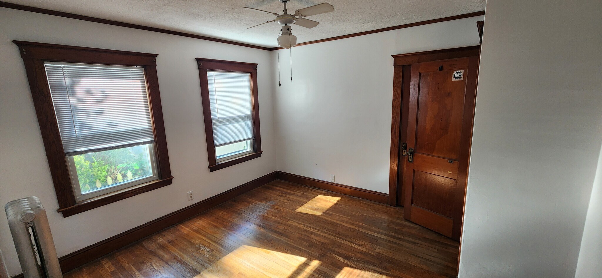 Building Photo - 14 Hurlcroft Ave