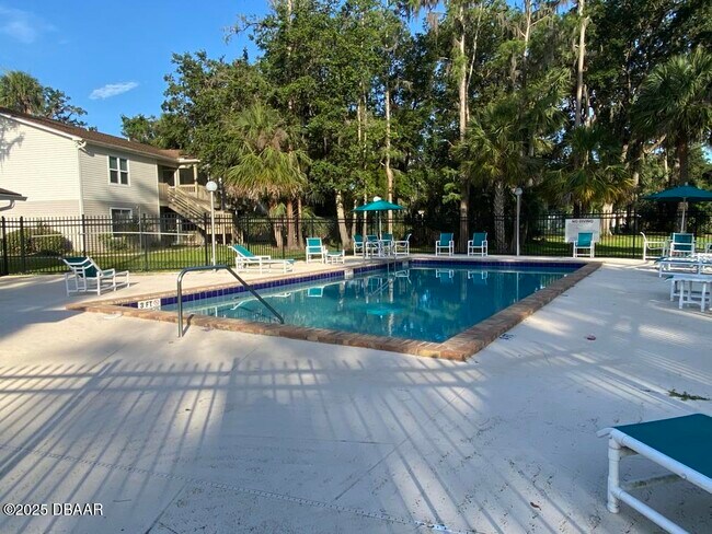 Building Photo - 1600 Big Tree Rd
