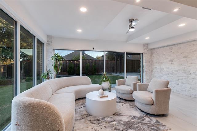 Building Photo - 10501 Old Dawson Ct