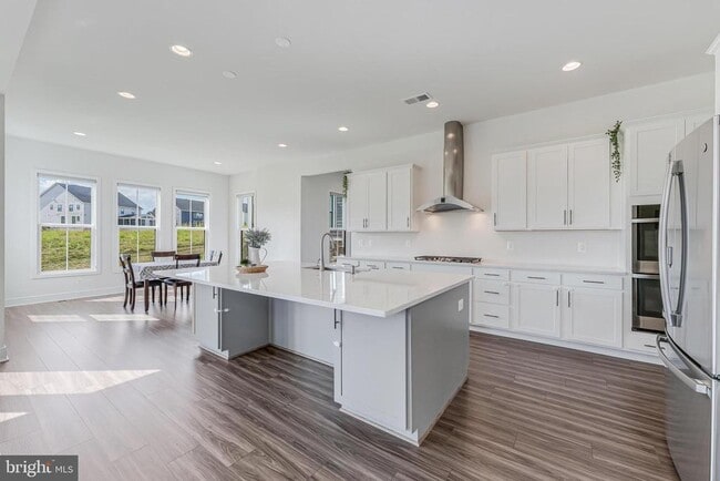 Building Photo - 23765 Fairfield Knl Ct