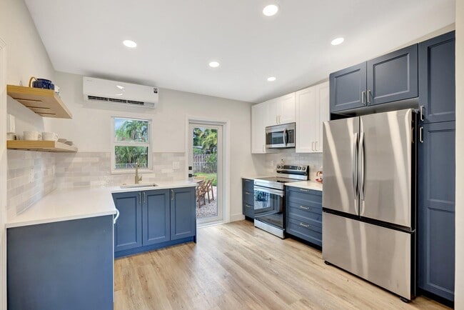 Primary Photo - 1721 SW 13th St