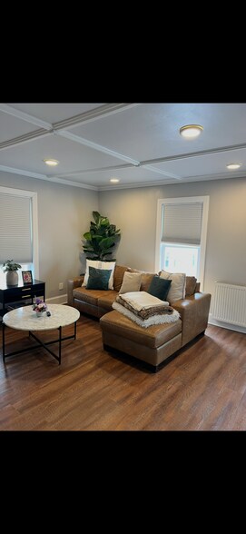 Building Photo - 15 Essex St