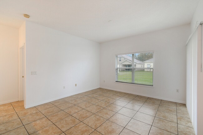 Building Photo - 4306 Hidden Meadow Dr