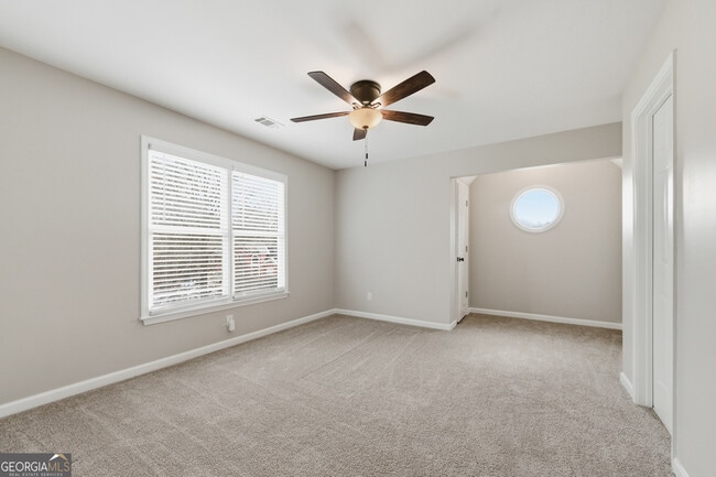Building Photo - 2570 Wood Creek Ct NE