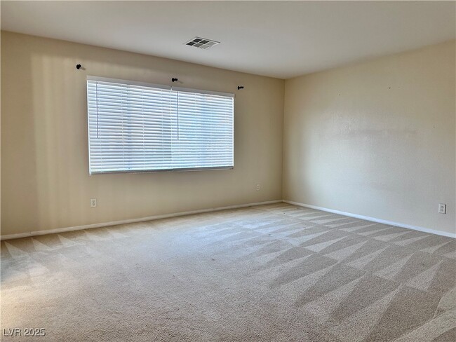 Building Photo - 9676 Ridgebluff Ave