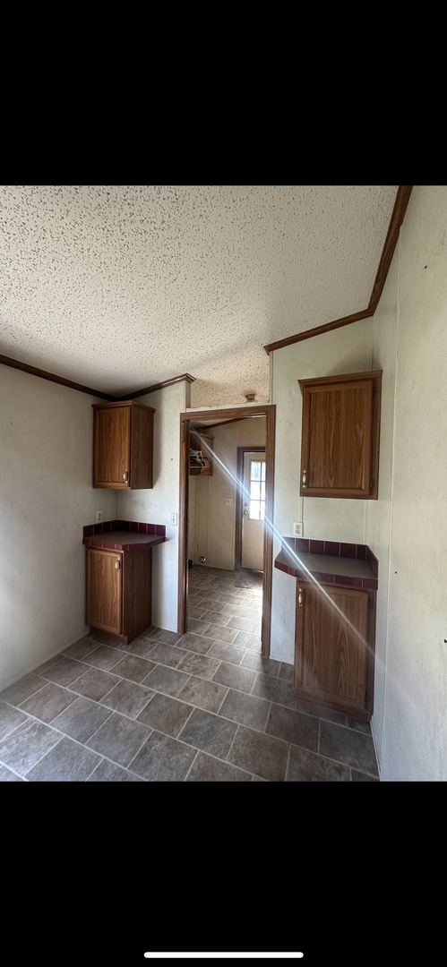 Building Photo - 3 Bed/2 Bath House