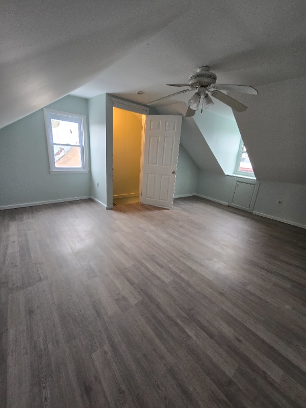 Building Photo - 2704 Pratt St