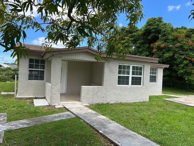 Building Photo - 22115 SW 115th Ave