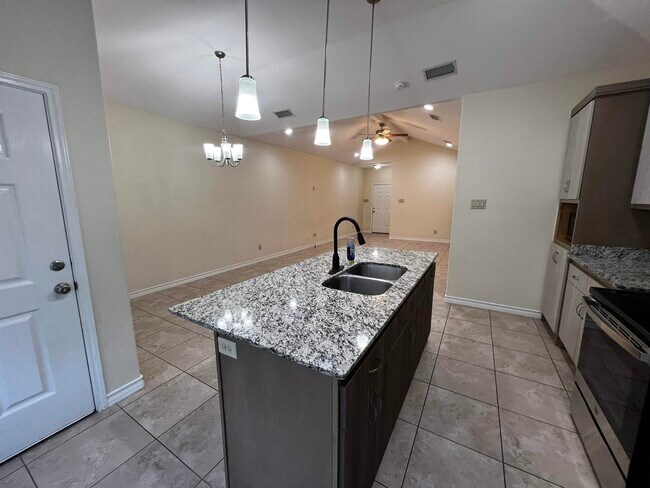 Building Photo - 5703 Moses Lp