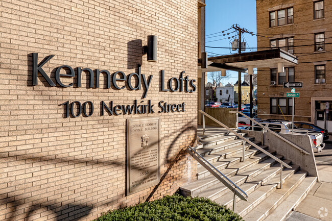 Building Photo - Kennedy Lofts