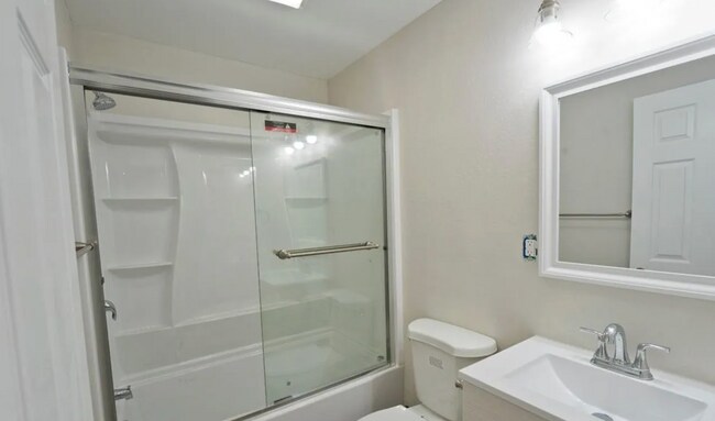 Building Photo - 3619 L St