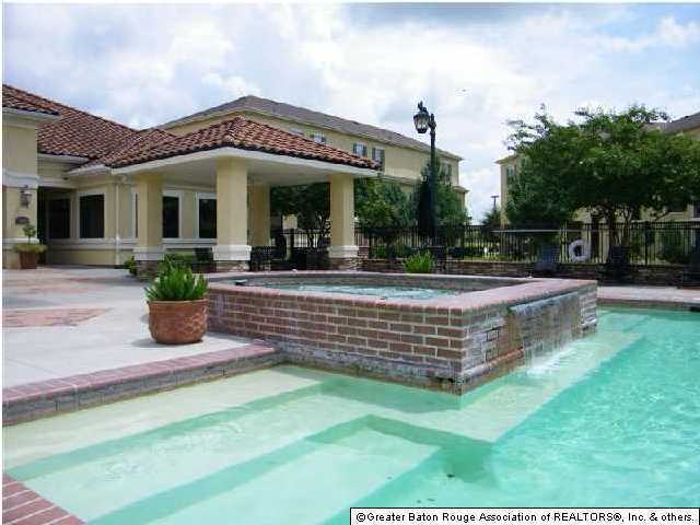 Building Photo - 2BR/2BA Condo in Gated Community - The Res...