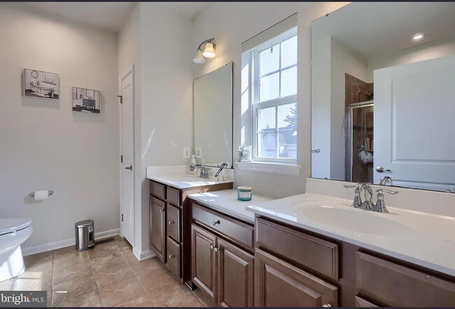 Building Photo - 1438 Copper Beech Dr