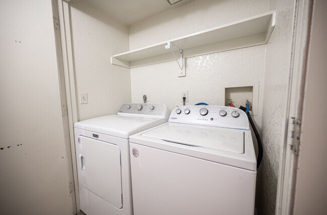 Building Photo - 5336 Mancos Ct