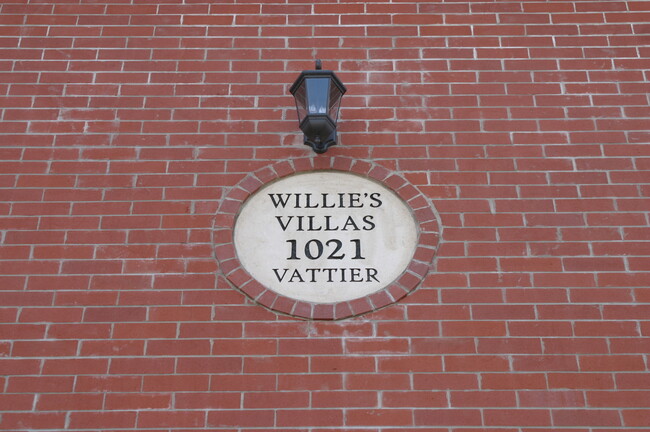 Be part of the Willie's Villas community! - 1021 Vattier St