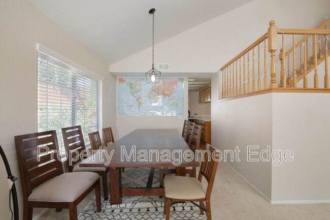 Building Photo - 8543 Yarrow Ln