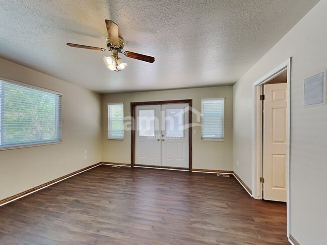 Building Photo - 2152 N 850 W