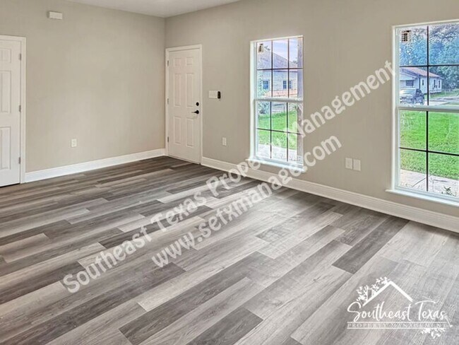 Building Photo - 1809 15th St