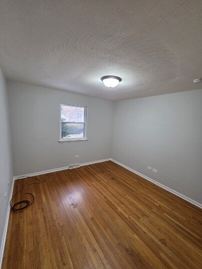 Building Photo - 1311 Kenmore Ave